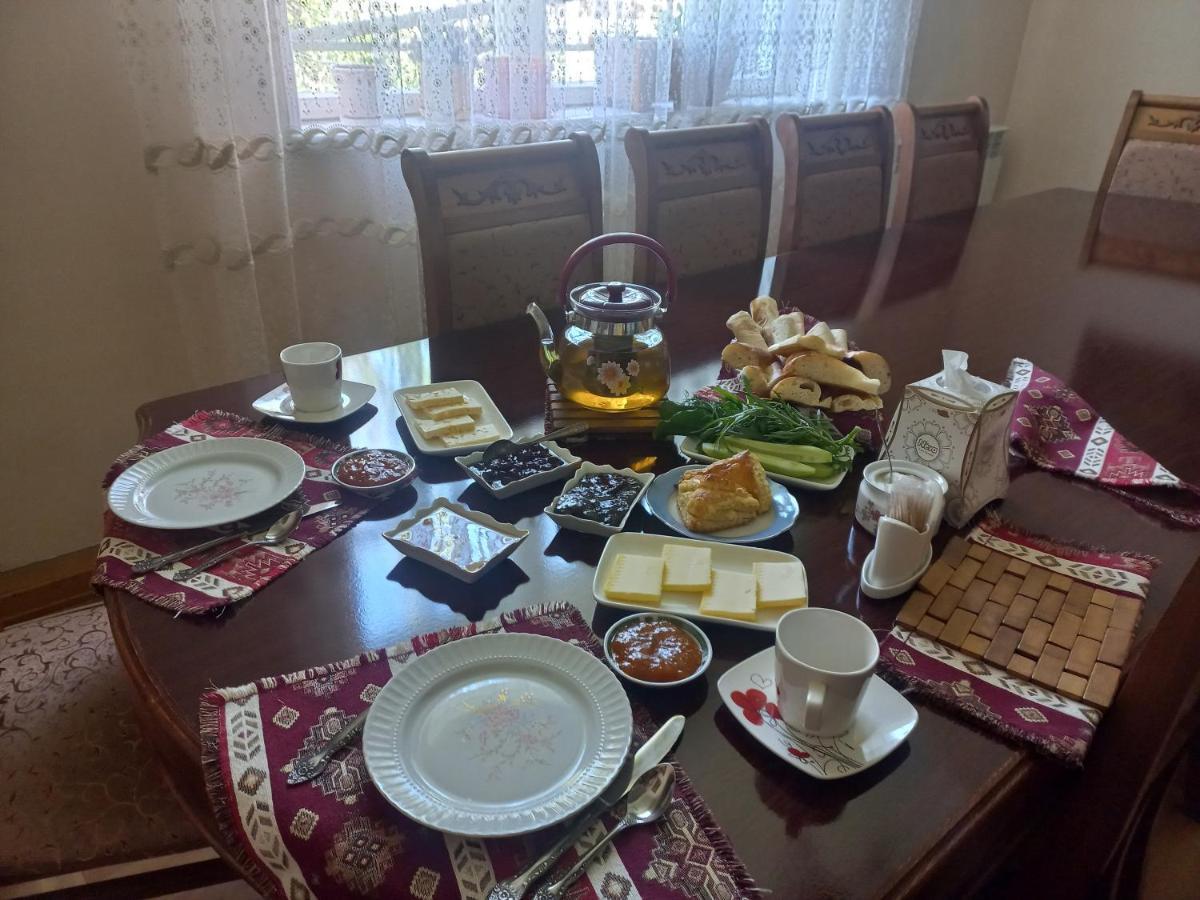 Dilbo House Hotell Dilijan Exteriör bild