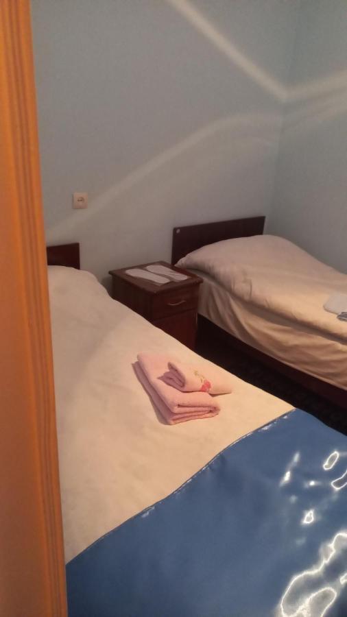 Dilbo House Hotell Dilijan Rum bild