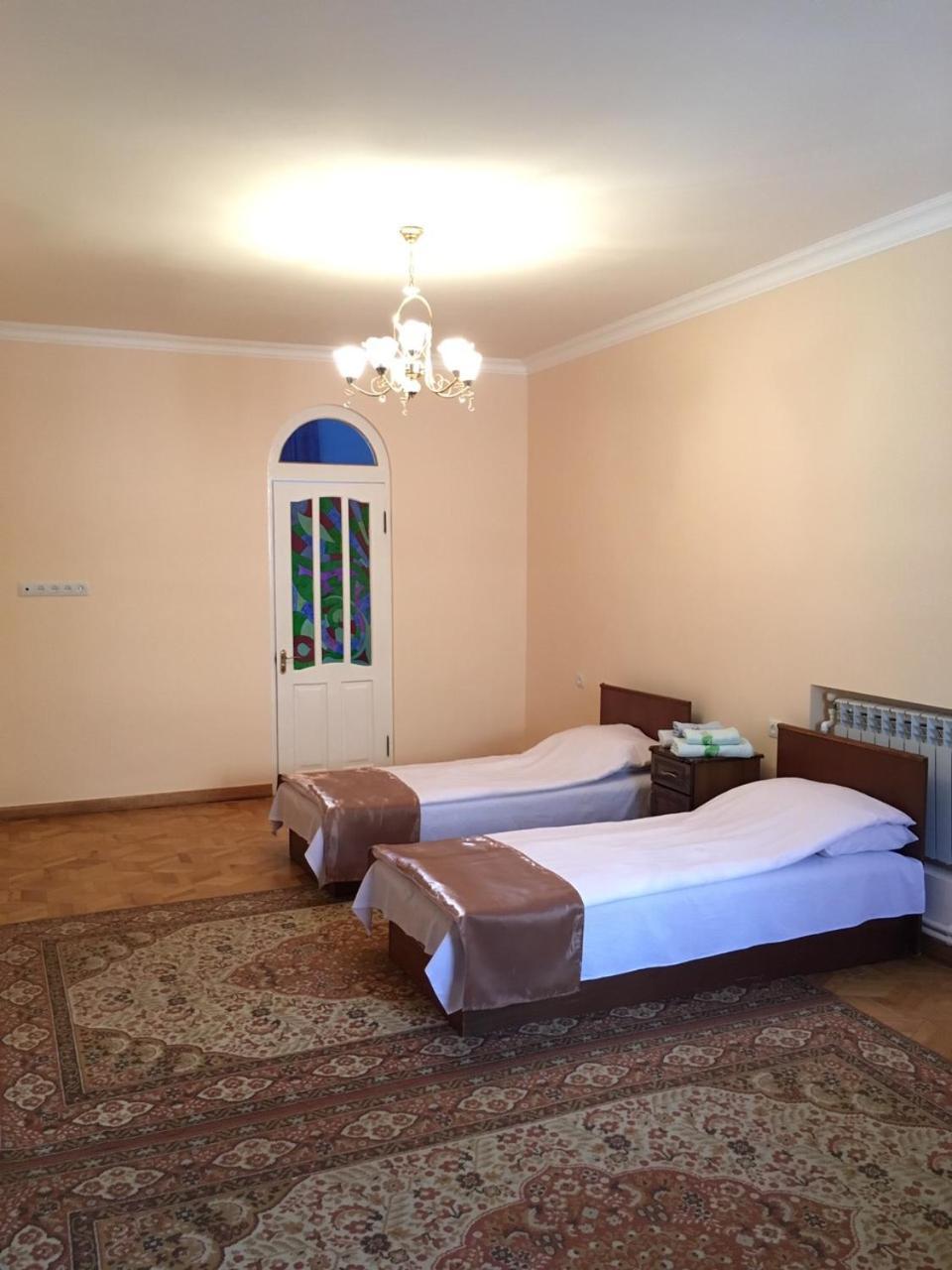 Dilbo House Hotell Dilijan Exteriör bild